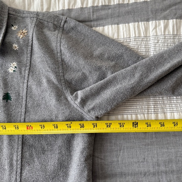 L.L. Bean Vintage Women's Gray Zip Jacket Floral Embroidery 100% Cotton Sz 12 - Picture 7 of 9